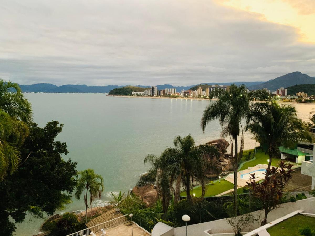 Lindo Duplex Pe Na Areia Com Praia Privativa カラグァタトゥバ エクステリア 写真